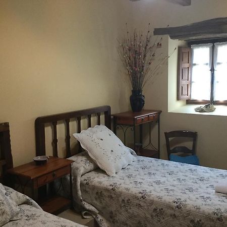 Hotel Rural El Lagar De Las Medulas Orellan Bagian luar foto