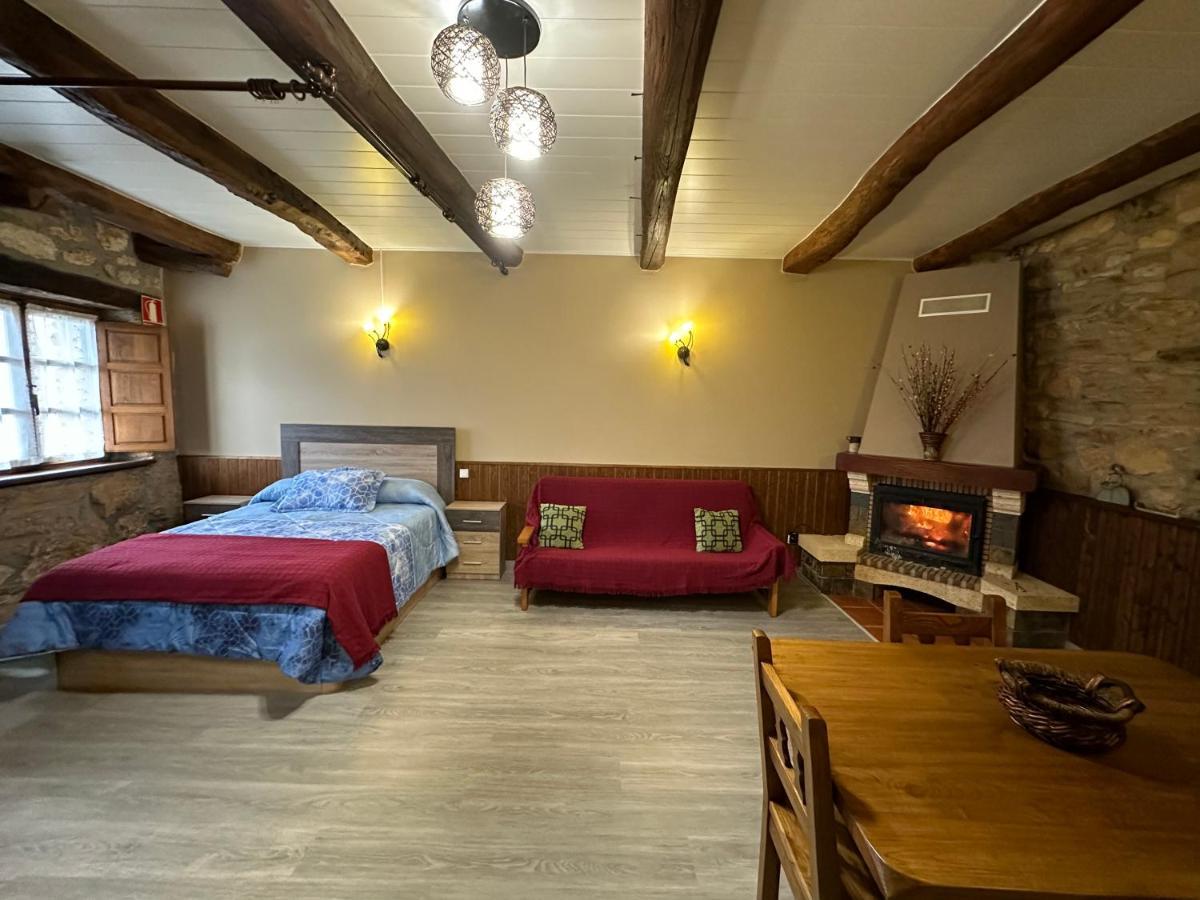 Hotel Rural El Lagar De Las Medulas Orellan Bagian luar foto