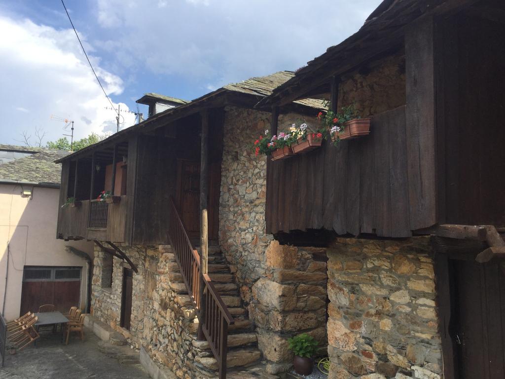 Hotel Rural El Lagar De Las Medulas Orellan Bagian luar foto