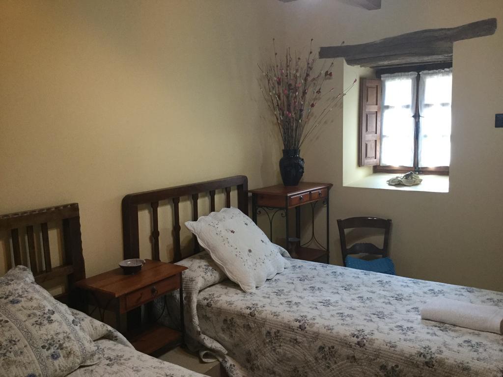 Hotel Rural El Lagar De Las Medulas Orellan Bagian luar foto