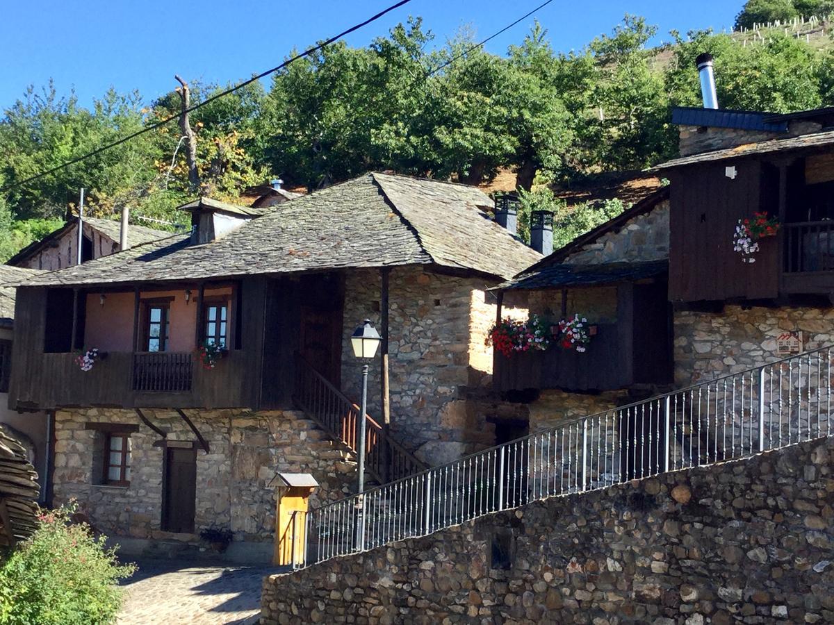 Hotel Rural El Lagar De Las Medulas Orellan Bagian luar foto